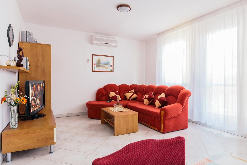 Andela Apartment Pula Room photo